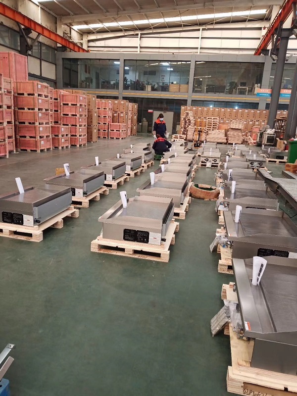 Profesjonalna płyta grillowa z – Heavy Equipment Kitchen recenzja i cena